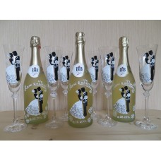 Glāzes un šampanietis kāzu dāvanām